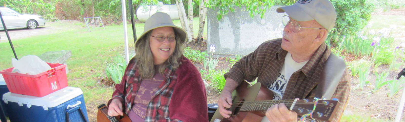 Image of FiddlinBill with Sandy Lafluer.